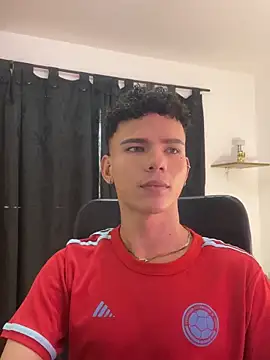 Snapshot of sebascuterouss chatting on May 11, 2026, 2:45 pm sebascuterouss online show from May 11, 2026, 2:45 pm