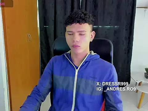 Snapshot of sebascuterouss chatting on April 21, 2026, 12:45 pm sebascuterouss online show from April 21, 2026, 12:45 pm
