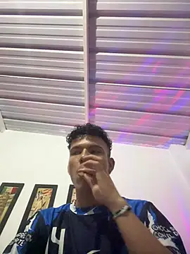 Snapshot of sebascuterouss chatting on April 27, 2026, 12:41 am sebascuterouss online show from April 27, 2026, 12:41 am