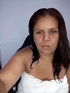 Snapshot of Zafiro_MD chatting on April 19, 2026, 1:45 pm Zafiro MD online show from April 19, 2026, 1:45 pm