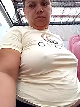 Snapshot of Zafiro_MD chatting on April 22, 2026, 12:12 pm Zafiro MD online show from April 22, 2026, 12:12 pm