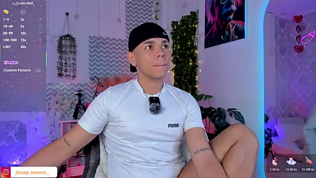 VelvetPrince online show from April 2, 2026, 4:35 pm