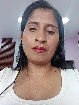 Snapshot of SofiaMendez1_ chatting on April 28, 2026, 3:05 pm SofiaMendez1 online show from April 28, 2026, 3:05 pm