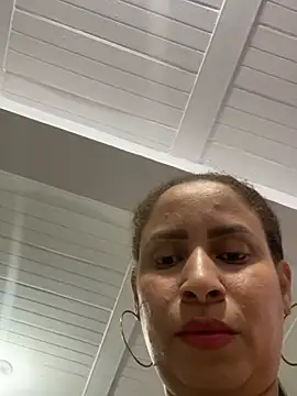 Snapshot of Katiuscavega chatting on May 2, 2026, 1:33 am Katiuscavega online show from May 2, 2026, 1:33 am