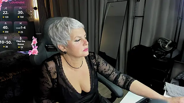 Snapshot of Linda_Zef1r chatting on May 29, 2026, 1:11 am Linda Zef1r online show from May 29, 2026, 1:11 am