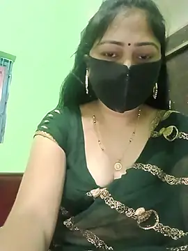 Snapshot of Pinki-girl chatting on June 19, 2026, 4:40 am Pinki-girl online show from June 19, 2026, 4:40 am