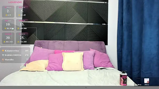 Snapshot of Nika_Vibe chatting on May 10, 2026, 7:05 pm Nika Vibe online show from May 10, 2026, 7:05 pm