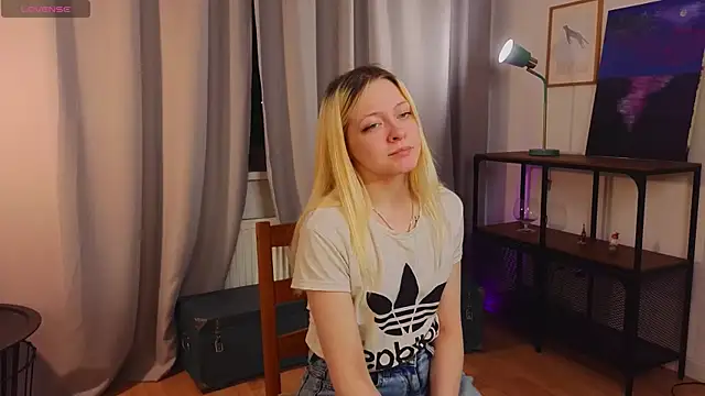 OliviaCaffery online show from April 23, 2026, 4:30 pm