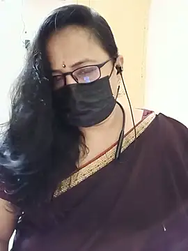 Snapshot of monisha_cam chatting on July 3, 2026, 5:52 pm monisha cam online show from July 3, 2026, 5:52 pm