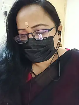 Snapshot of monisha_cam chatting on July 17, 2026, 5:32 pm monisha cam online show from July 17, 2026, 5:32 pm