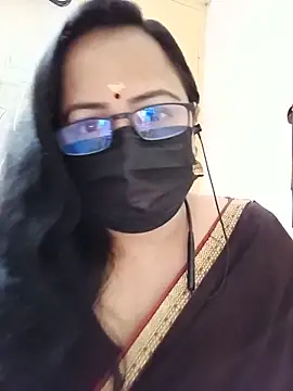 Snapshot of monisha_cam chatting on June 6, 2026, 6:29 am monisha cam online show from June 6, 2026, 6:29 am