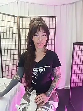 Polina P online show from May 24, 2026, 3:50 am