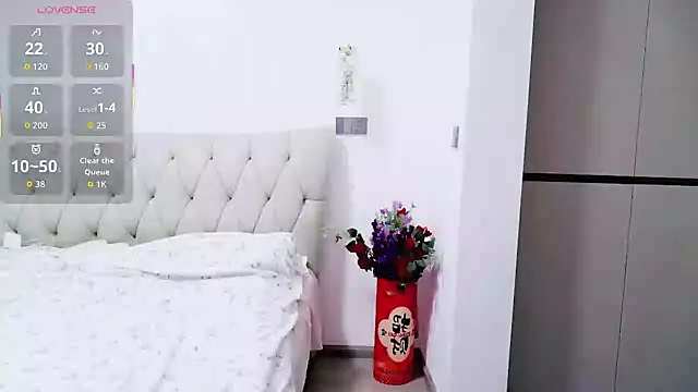 Snapshot of xiaoxue-TT chatting on April 4, 2026, 3:18 pm xiaoxue-TT online show from April 4, 2026, 3:18 pm