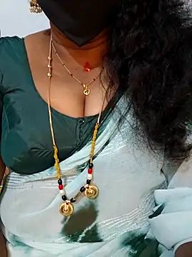 Snapshot of Priya_smiley chatting on April 8, 2026, 12:50 pm Priya smiley online show from April 8, 2026, 12:50 pm