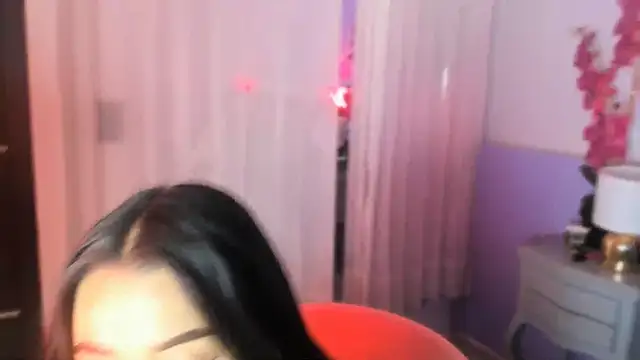 Snapshot of Bby_izzy chatting on May 6, 2026, 11:58 am Bby izzy online show from May 6, 2026, 11:58 am