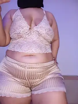 Snapshot of Sexy_yassimna chatting on June 12, 2026, 3:32 pm Sexy yassimna online show from June 12, 2026, 3:32 pm