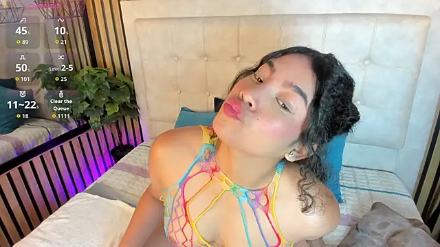 Anabell 03 online show from May 13, 2026, 2:51 am