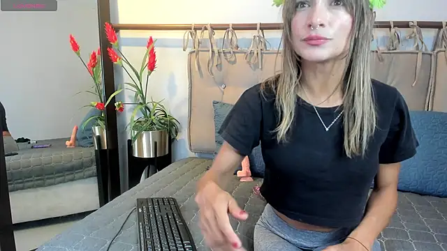 alma rose  online show from April 30, 2026, 7:54 pm
