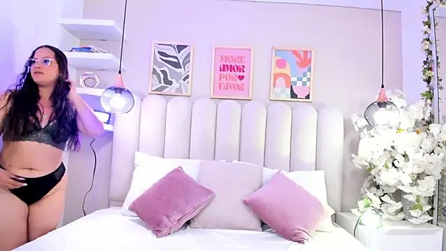 Snapshot of Celeste_Price chatting on April 2, 2026, 12:56 pm Celeste Price online show from April 2, 2026, 12:56 pm