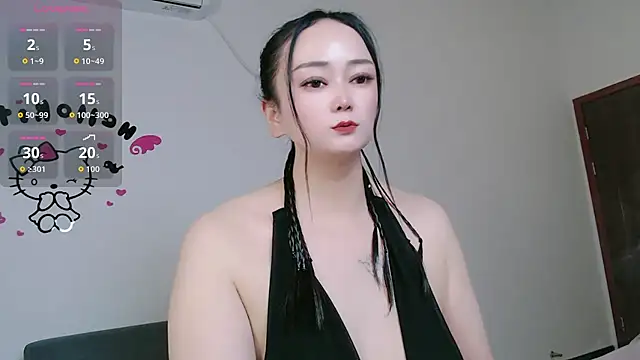 lisayuanyuan online show from April 3, 2026, 2:23 pm