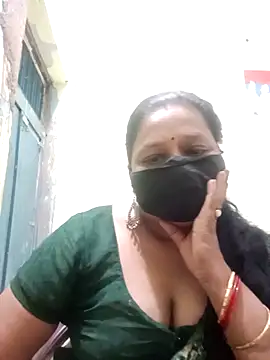 Snapshot of PINKI_024 chatting on April 27, 2026, 6:00 am PINKI 024 online show from April 27, 2026, 6:00 am