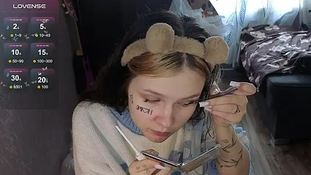 Snapshot of Liaa_Lii chatting on April 14, 2026, 10:20 am Liaa Lii online show from April 14, 2026, 10:20 am