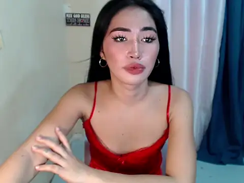 urasiankylie online show from May 12, 2026, 7:53 pm