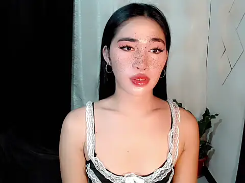 urasiankylie online show from May 6, 2026, 3:16 pm