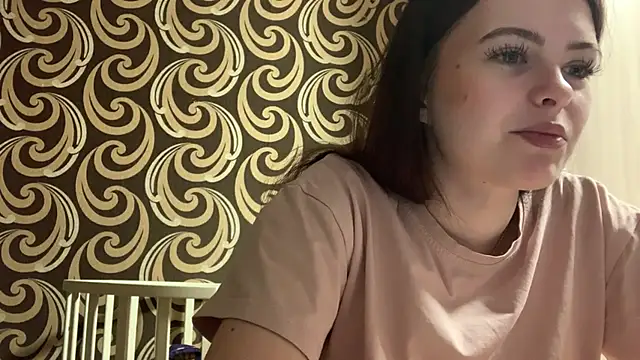 KikiAmino online show from May 5, 2026, 5:21 am