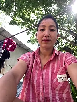Huonglyna online show from May 16, 2026, 1:48 am