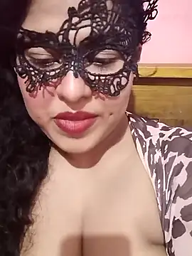 Snapshot of Maskedcurves chatting on April 9, 2026, 6:19 am Maskedcurves online show from April 9, 2026, 6:19 am