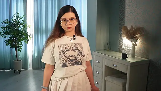 AdriaGlade online show from April 4, 2026, 4:08 am