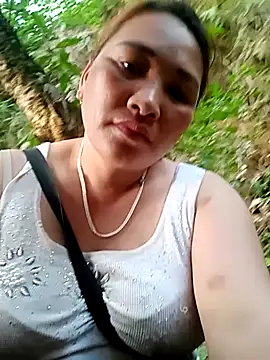 Snapshot of MayLoveAngel chatting on May 15, 2026, 10:57 am MayLoveAngel online show from May 15, 2026, 10:57 am