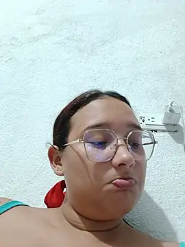 naughty girl hot  online show from May 14, 2026, 9:23 pm
