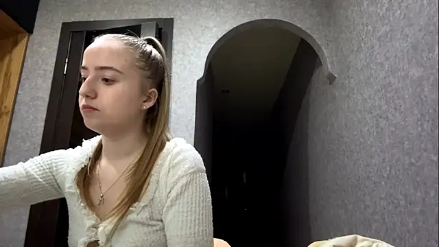 SabinaHaggen online show from May 1, 2026, 2:16 am