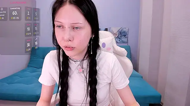 Snapshot of SugarBunny18 chatting on April 25, 2026, 2:58 am SugarBunny18 online show from April 25, 2026, 2:58 am