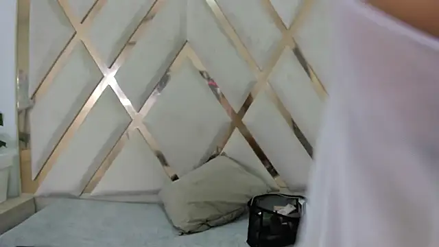 Snapshot of Daphne_cuteht chatting on April 20, 2026, 8:43 pm Daphne cuteht online show from April 20, 2026, 8:43 pm