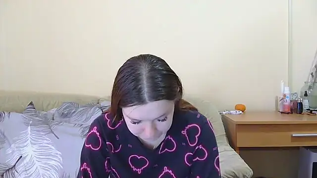 Snapshot of JessicaHolland1 chatting on April 28, 2026, 6:07 am JessicaHolland1 online show from April 28, 2026, 6:07 am