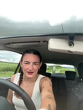 Snapshot of MiaLovesxxx chatting on June 19, 2026, 2:45 pm MiaLovesxxx online show from June 19, 2026, 2:45 pm