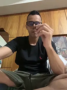 Snapshot of LucasGostoso30 chatting on April 11, 2026, 6:33 pm LucasGostoso30 online show from April 11, 2026, 6:33 pm