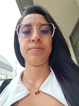 Snapshot of VALERY-94 chatting on April 28, 2026, 12:09 pm VALERY-94 online show from April 28, 2026, 12:09 pm