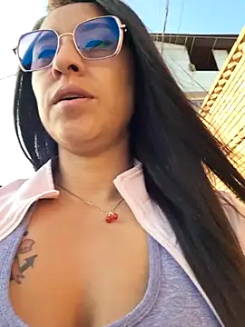 Snapshot of VALERY-94 chatting on April 4, 2026, 12:01 pm VALERY-94 online show from April 4, 2026, 12:01 pm