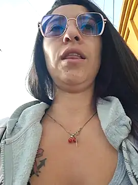 Snapshot of VALERY-94 chatting on April 7, 2026, 12:07 pm VALERY-94 online show from April 7, 2026, 12:07 pm