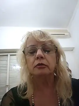Snapshot of MatureElegantWidow chatting on May 19, 2026, 11:56 pm MatureElegantWidow online show from May 19, 2026, 11:56 pm