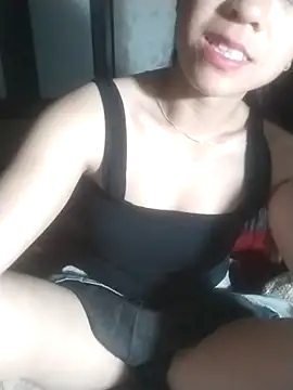 Zara Lina online show from April 3, 2026, 10:38 pm