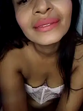 Snapshot of Lia_Phone_ chatting on May 17, 2026, 5:51 am Lia Phone online show from May 17, 2026, 5:51 am