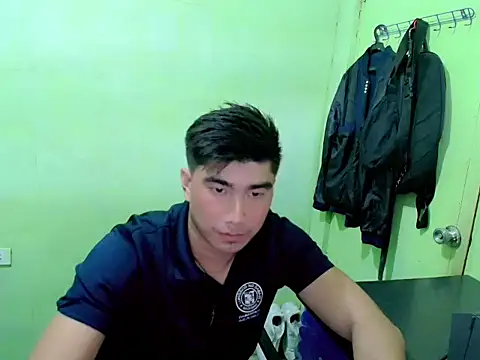 Hunkfireman online show from April 28, 2026, 12:53 am