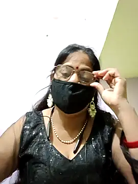 SEEMA 012 online show from May 7, 2026, 4:50 am