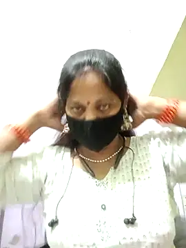 SEEMA 012 online show from May 11, 2026, 4:25 am