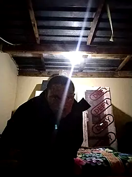 alphamale25 online show from April 21, 2026, 9:32 pm